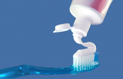 Thủ tục nhập khẩu kem đánh răng, nhập khẩu nước súc miệng